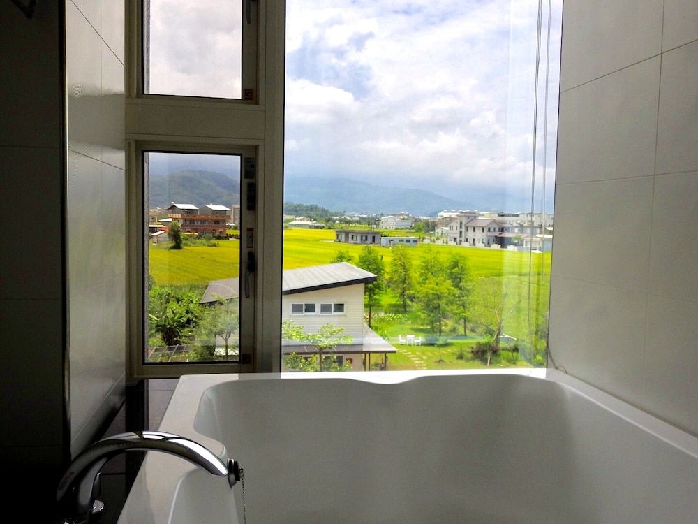 I Leisure iL BnB Deluxe Double Room (R302) 5