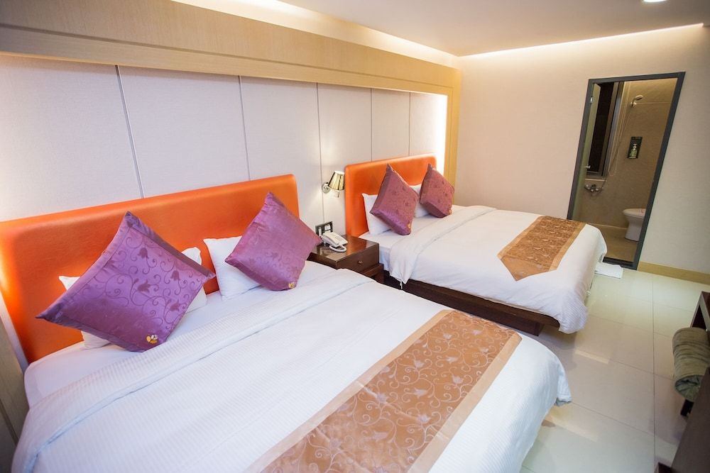 Mei Jia Mei Hotel Superior Quadruple Room 3