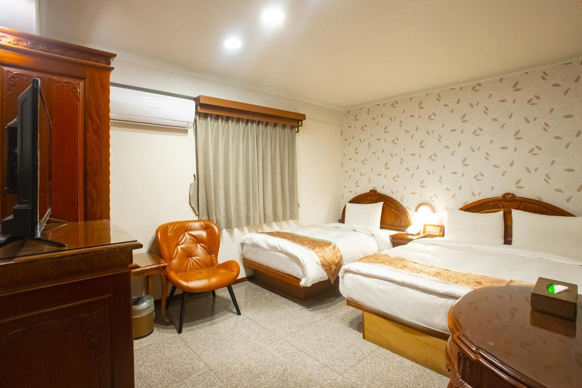 Standard Family Room