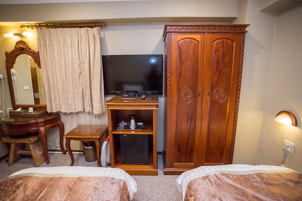 Mei Jia Mei Hotel Deluxe Twin Room 9