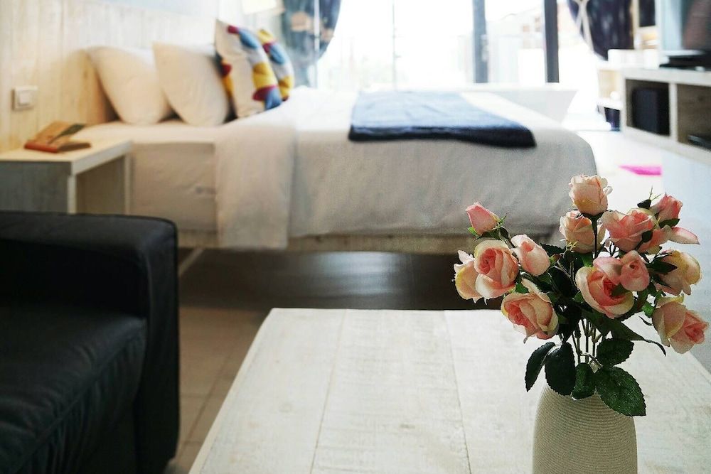 Azure Inn Standard Double Room 6