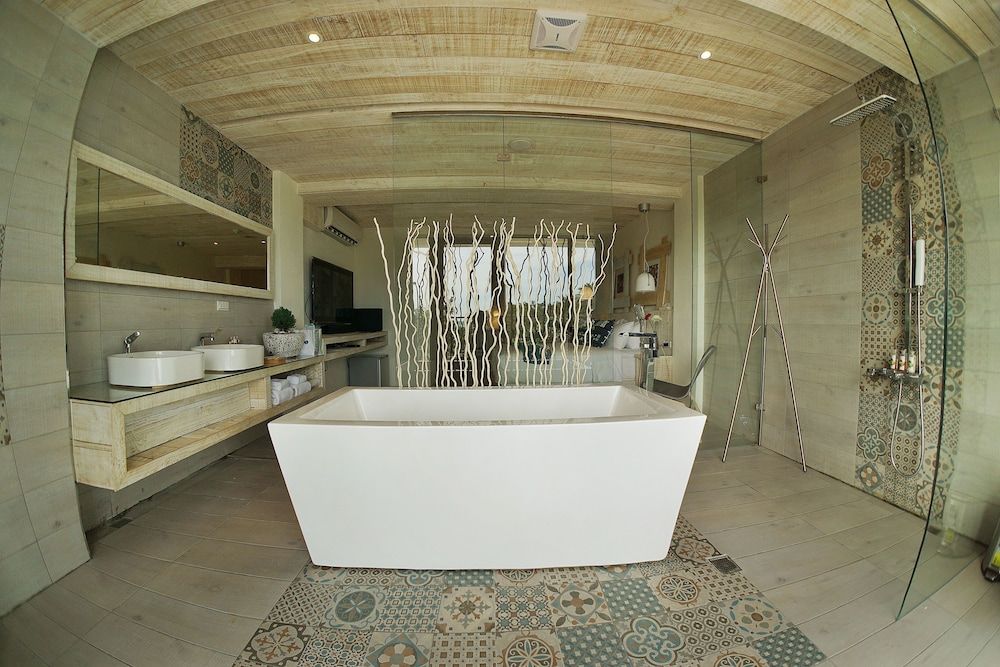 Azure Inn Luxury Double Room 4