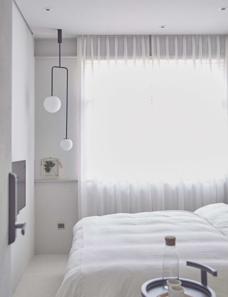 undefined The Door Inn 8