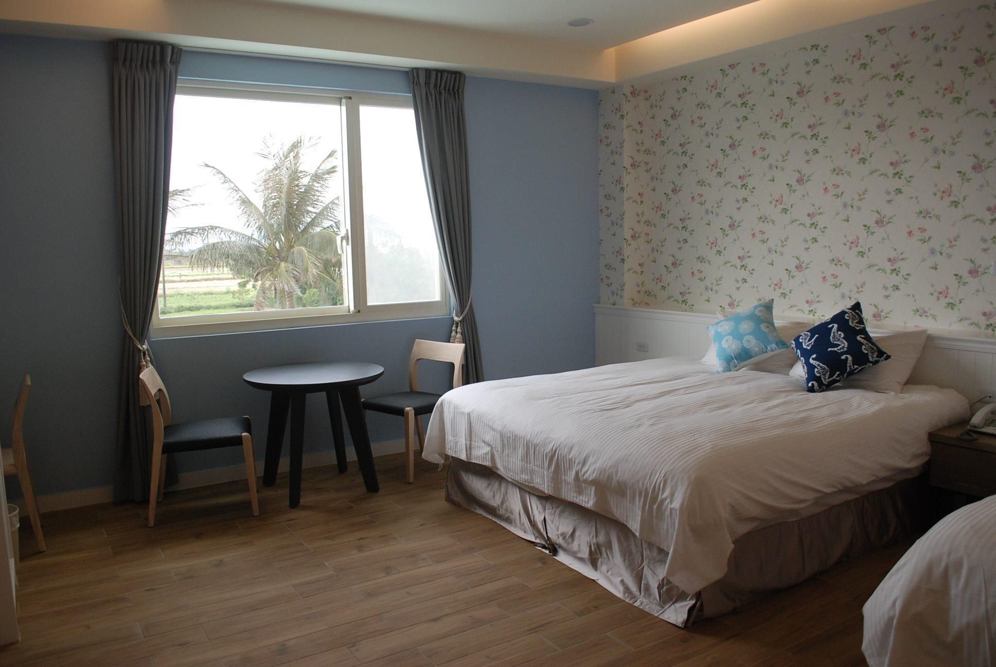 Village View Family Twin Room