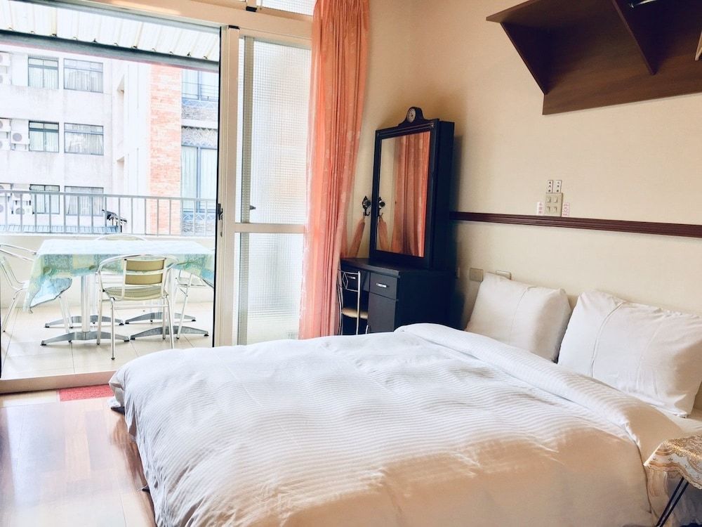 Sun Moon Beauty Deluxe Room, Balcony 3