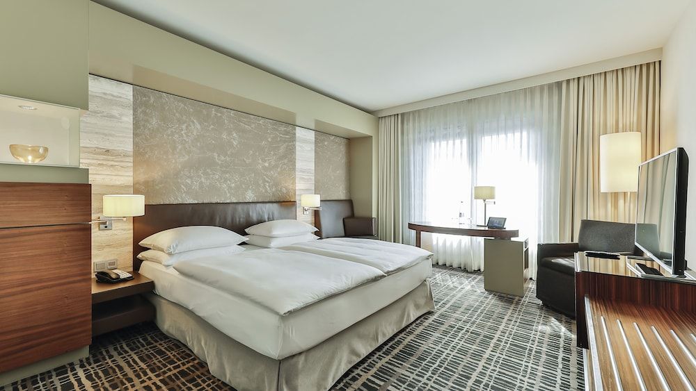 Dorint Hotel am Heumarkt Koeln Standard Room