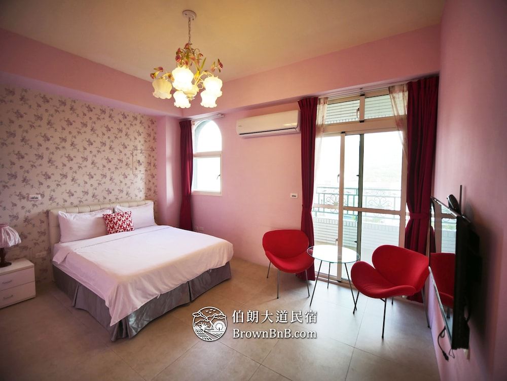 Brown B&B Standard Double Room, Balcony 5