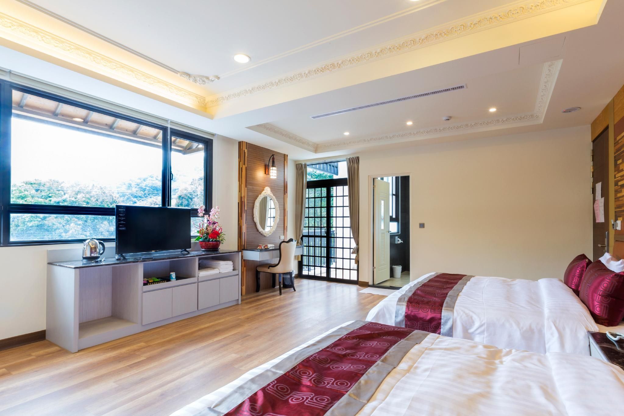 Huaman hot villa Deluxe Quadruple Room for 4 People 3