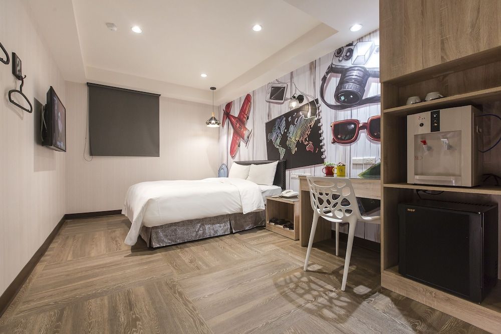 The Young Hotel Taoyuan Business Double Room, 1 Queen Bed 10