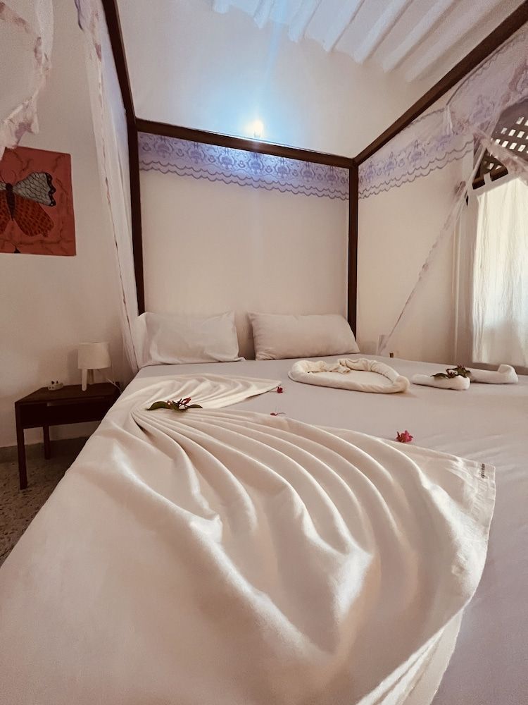 Art Hotel Zanzibar Deluxe Double Room, 1 Queen Bed 2