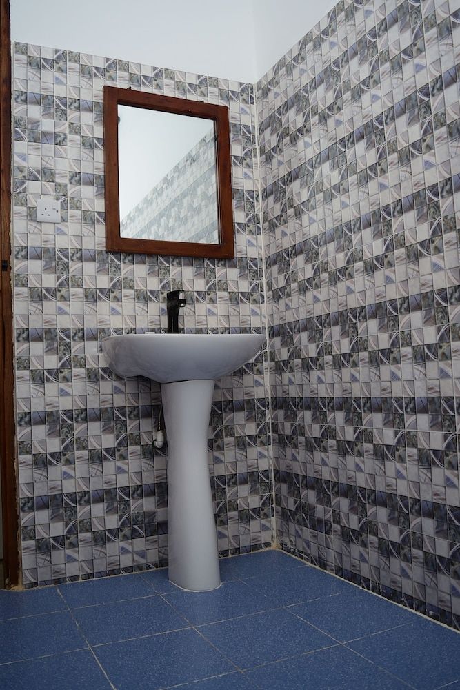 Kigwedeni Villas Standard Double Room, Garden View 11