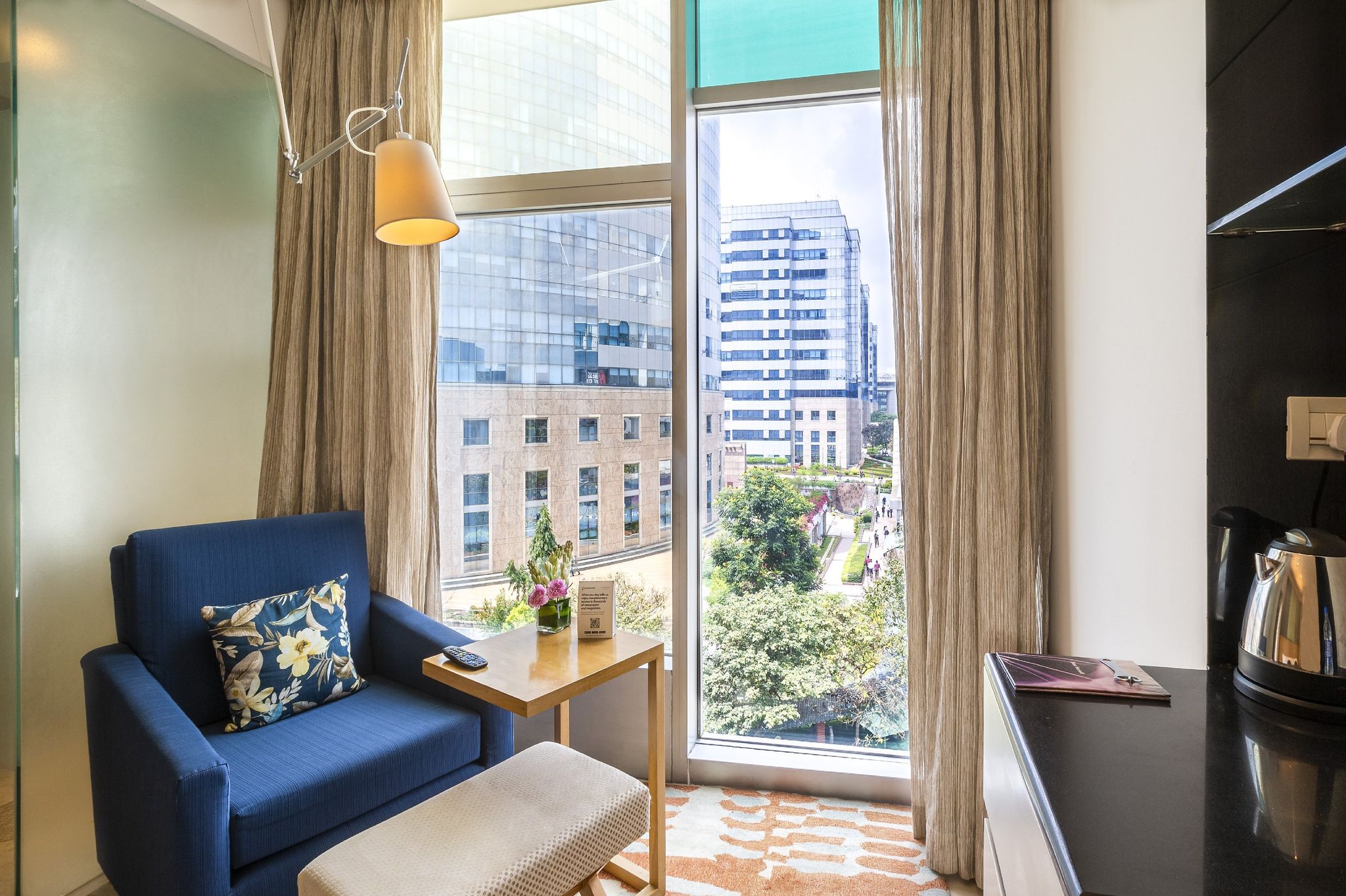 Vivanta Whitefield Deluxe Room Garden View Queen Bed 14