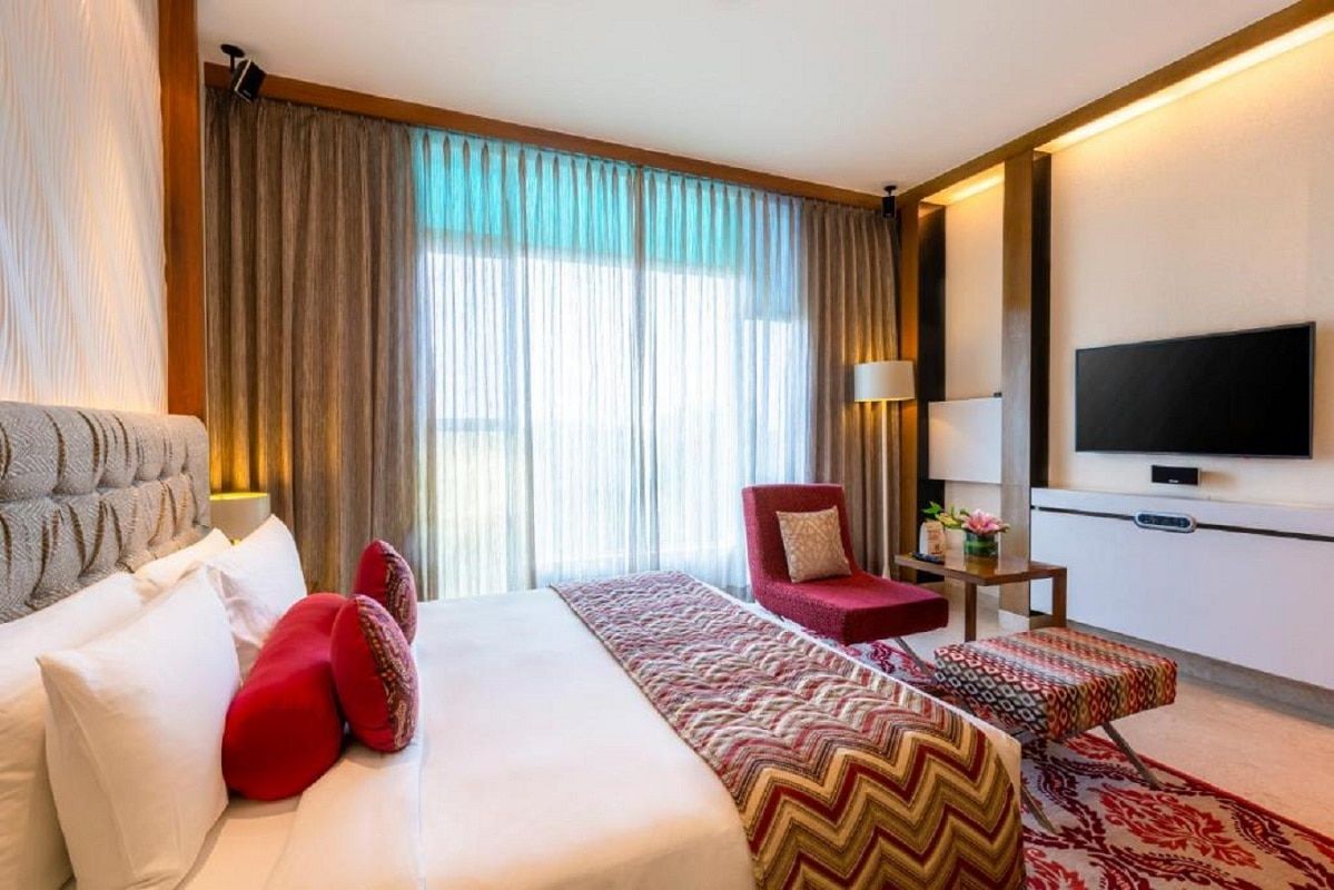 Vivanta Whitefield Premium Room Pool View Queen Bed 6