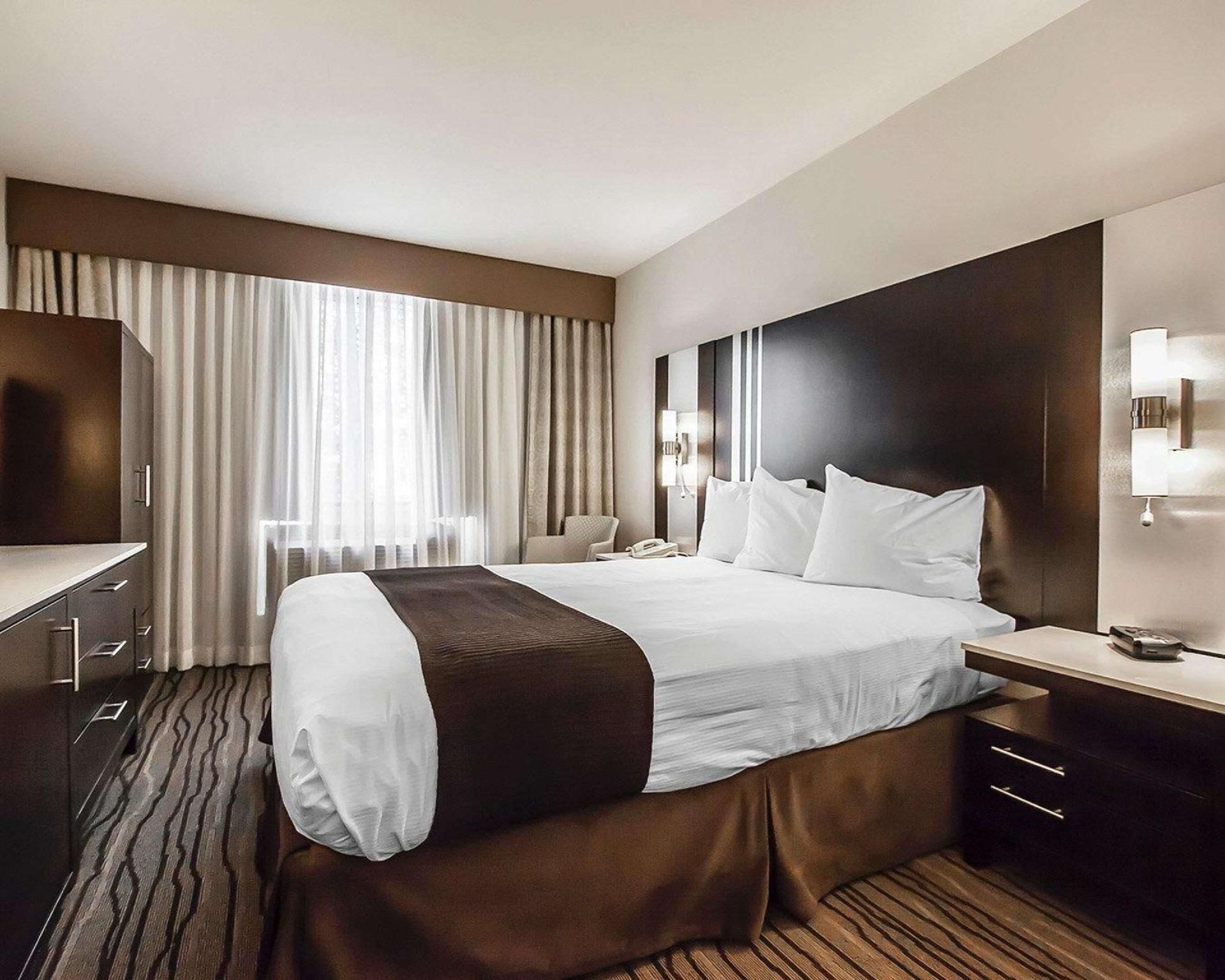 1 Queen Bed, Nonsmoking