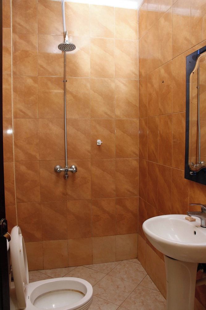 Bright Star Hotel Deluxe Double Room, 1 King Bed, Garden View 3