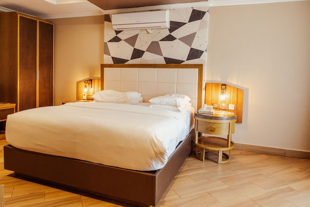 Tanga Beach Resort & Spa Executive Suite 2