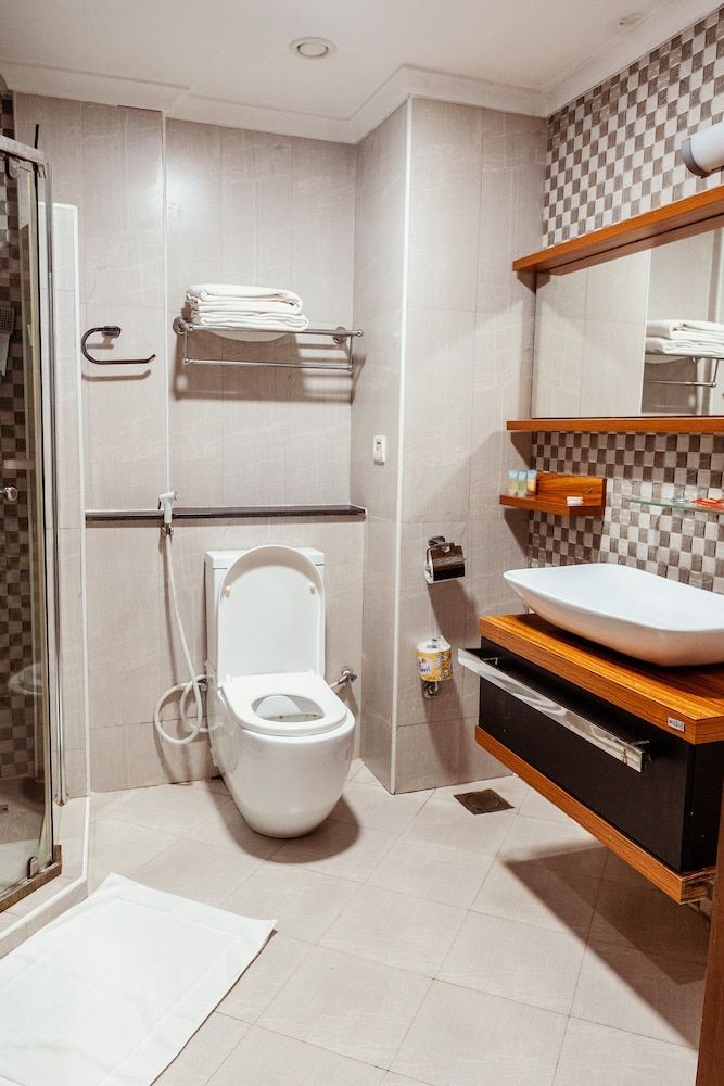 Tanga Beach Resort & Spa Deluxe Double Room 6