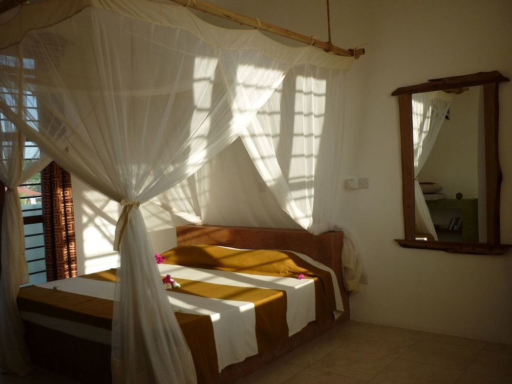 Comfort House, 2 Bedrooms, Pool Access