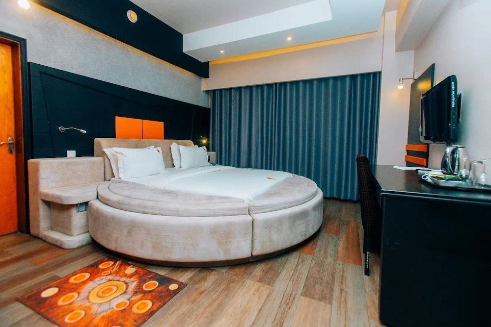 Gold Crest Hotel - Mwanza Presidential Single Room