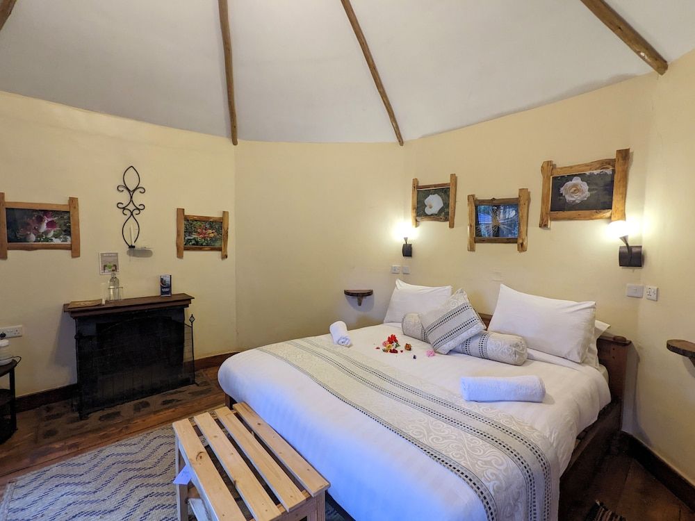 Lawns Hotel Executive Double Room 4