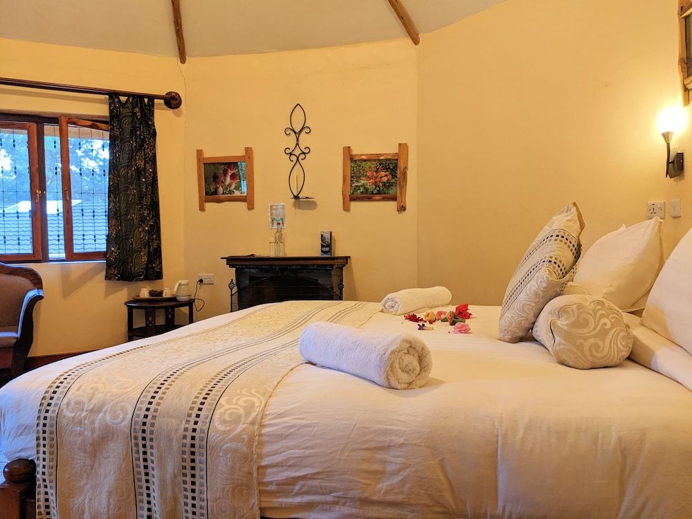 Lawns Hotel Executive Double Room 5