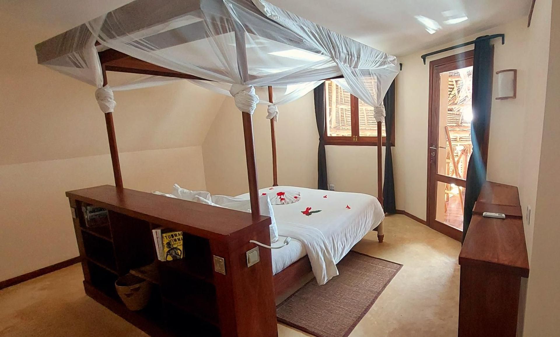 Family Room with Sea View