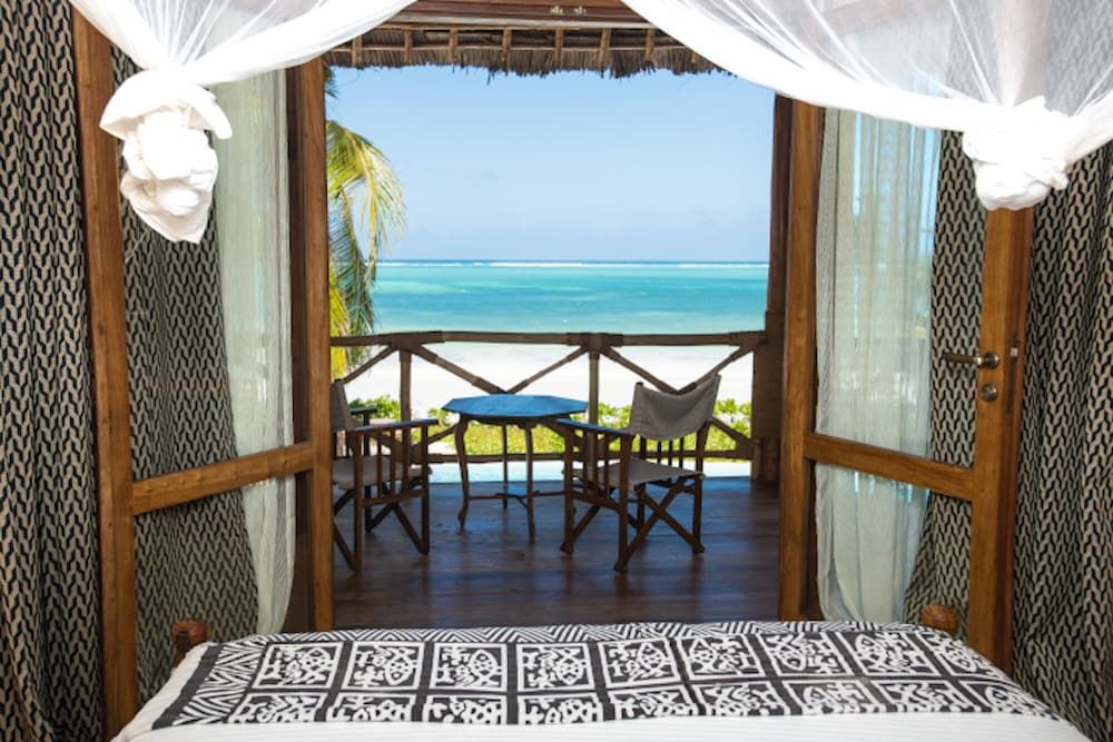 Zanziblue Luxury Villa, 4 Bedrooms, Ocean View, Beachfront 4