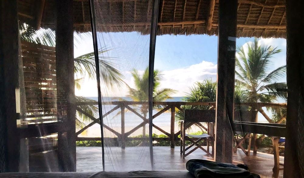 Zanziblue Luxury Villa, 4 Bedrooms, Ocean View, Beachfront 3