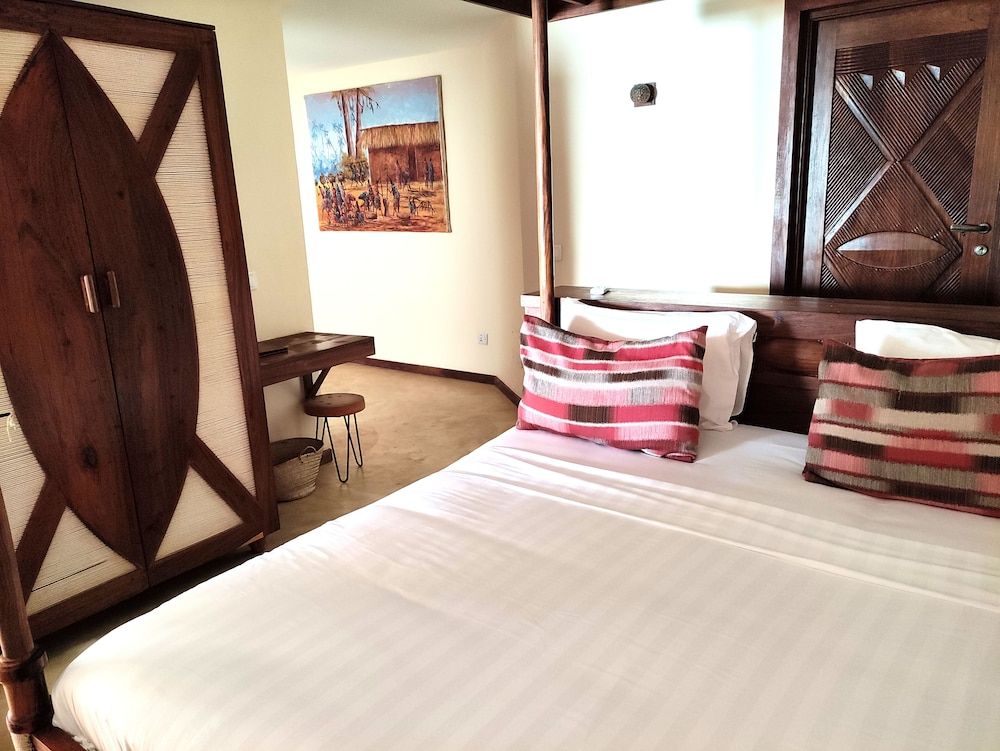 Zanziblue Comfort Suite, 2 Bedrooms, Ocean View 3