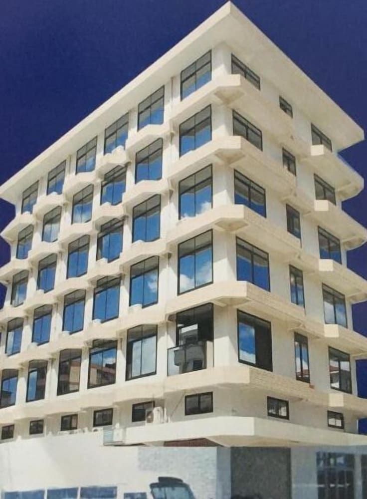 undefined Florida Executive Inn 3