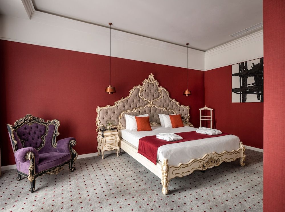Executive Suite, 1 King Bed, Balcony