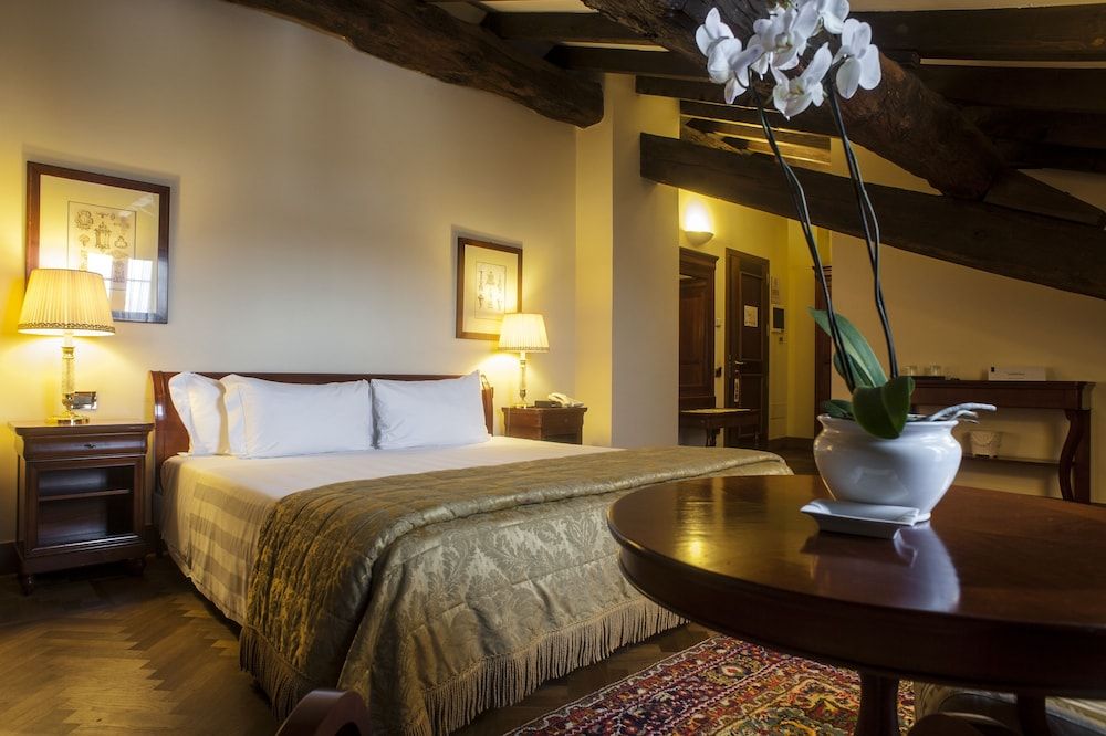 Superior Room, 1 Queen Bed