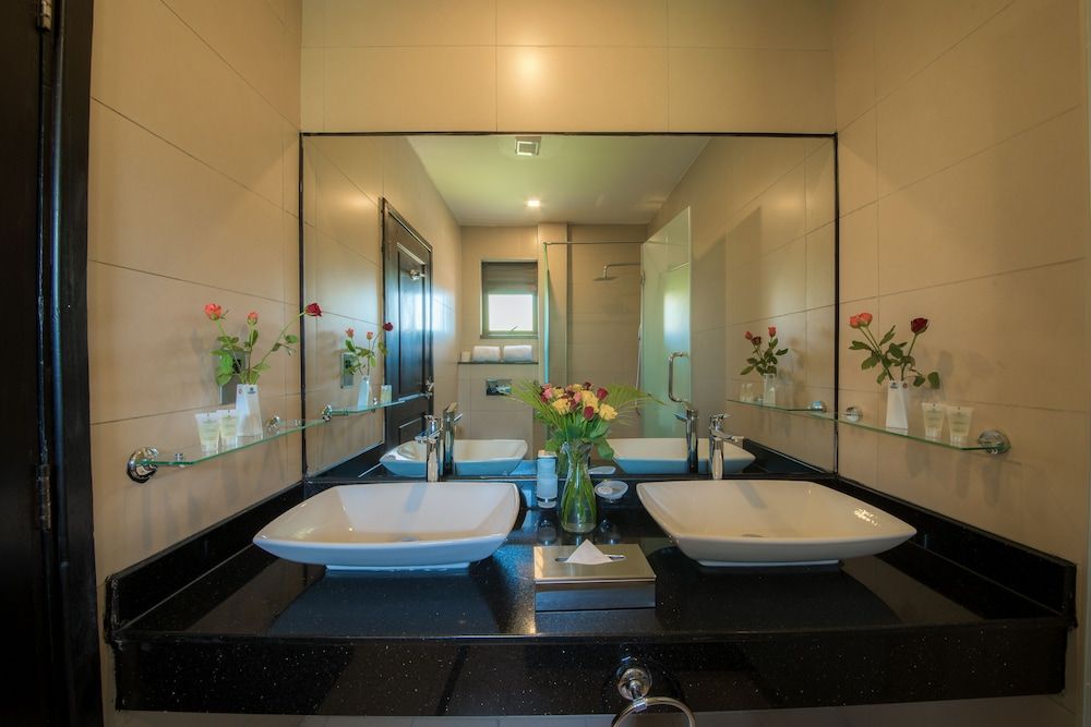 Speke Apartments Kitante Two Bedroom Superior Suite 6