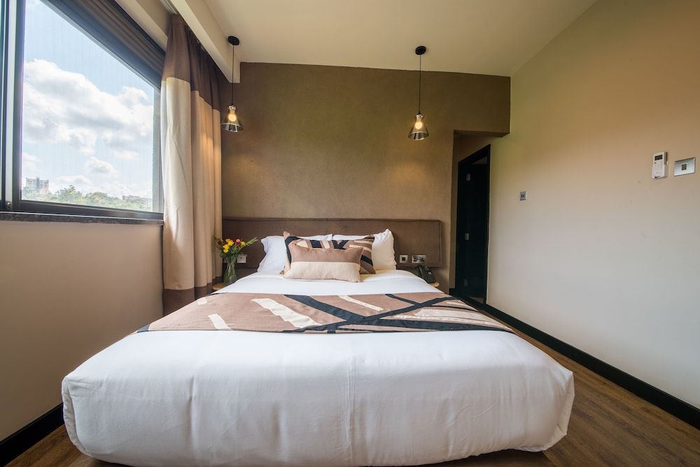 Speke Apartments Kitante Two Bedroom Suite 5