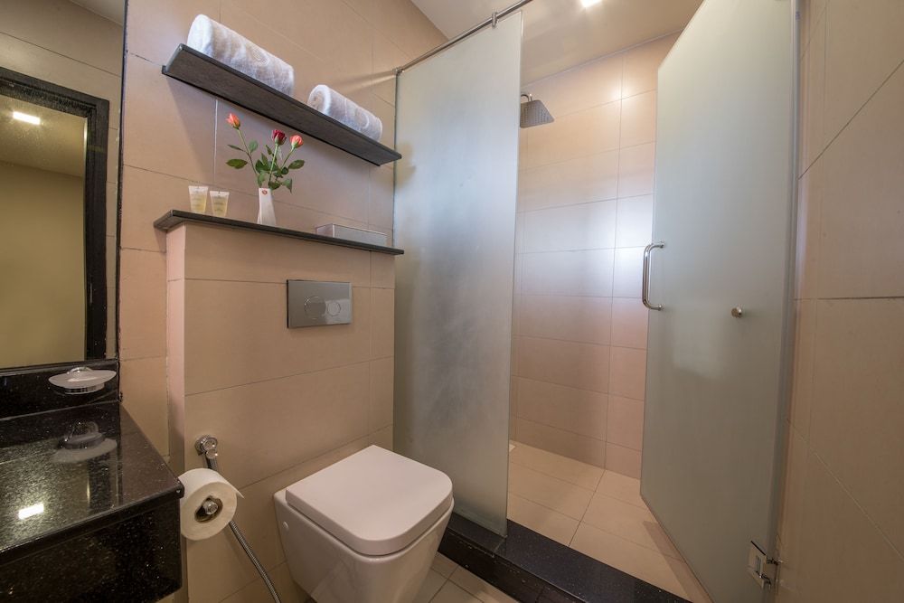 Speke Apartments Kitante Two Bedroom Suite 11