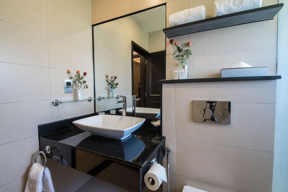 Speke Apartments Kitante Two Bedroom Suite 14