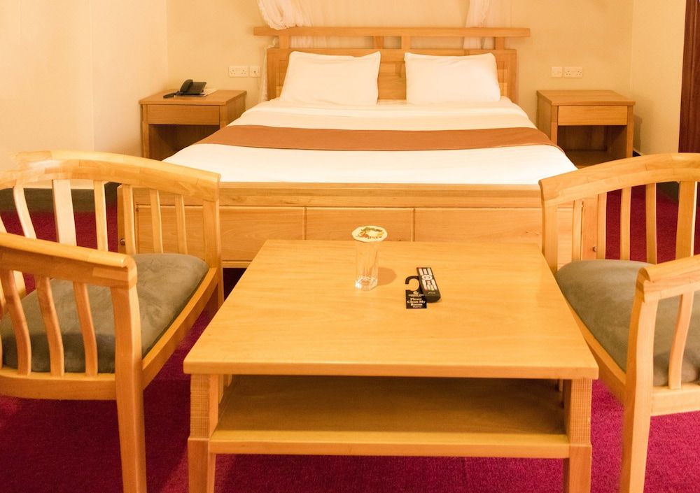 Cepha's Inn Deluxe Suite 7