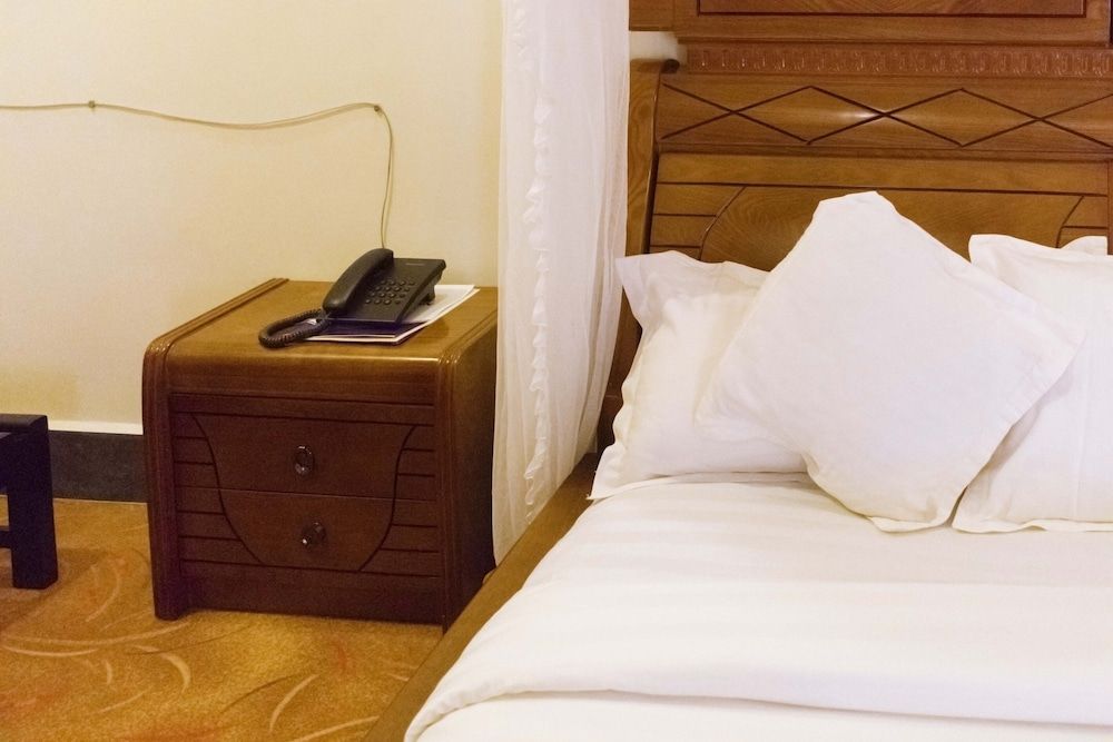 Cepha's Inn Deluxe Suite 20