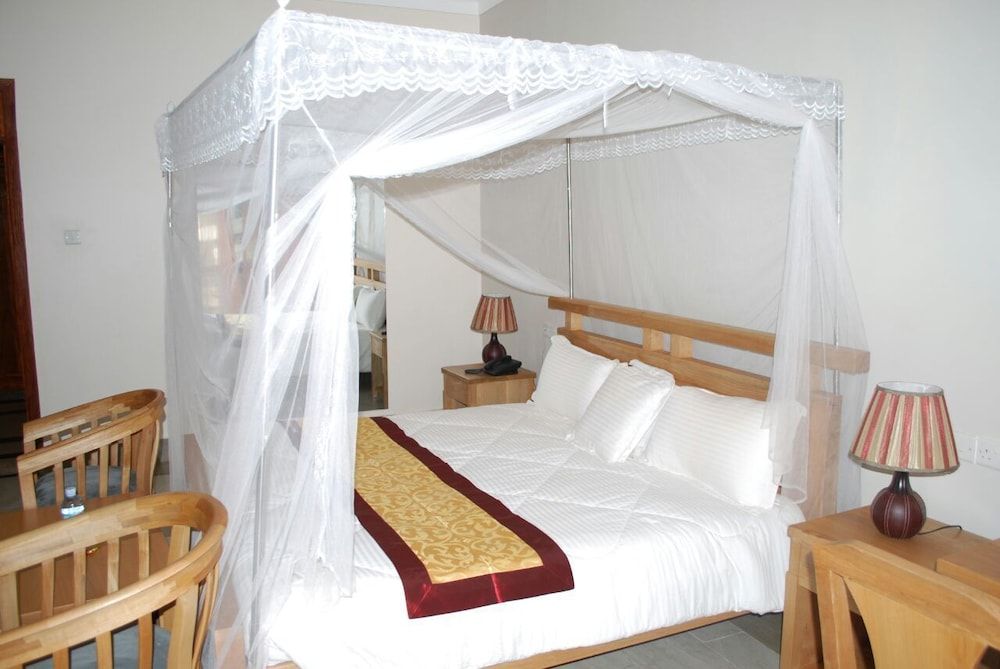 Cepha's Inn Deluxe Suite 3