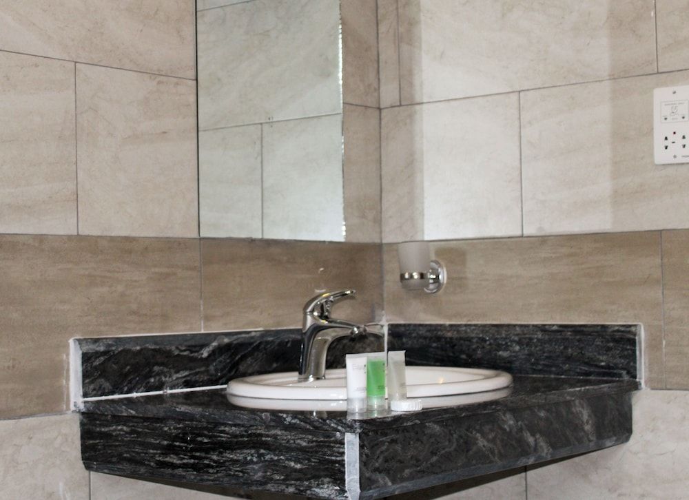 Cepha's Inn Deluxe Suite 19