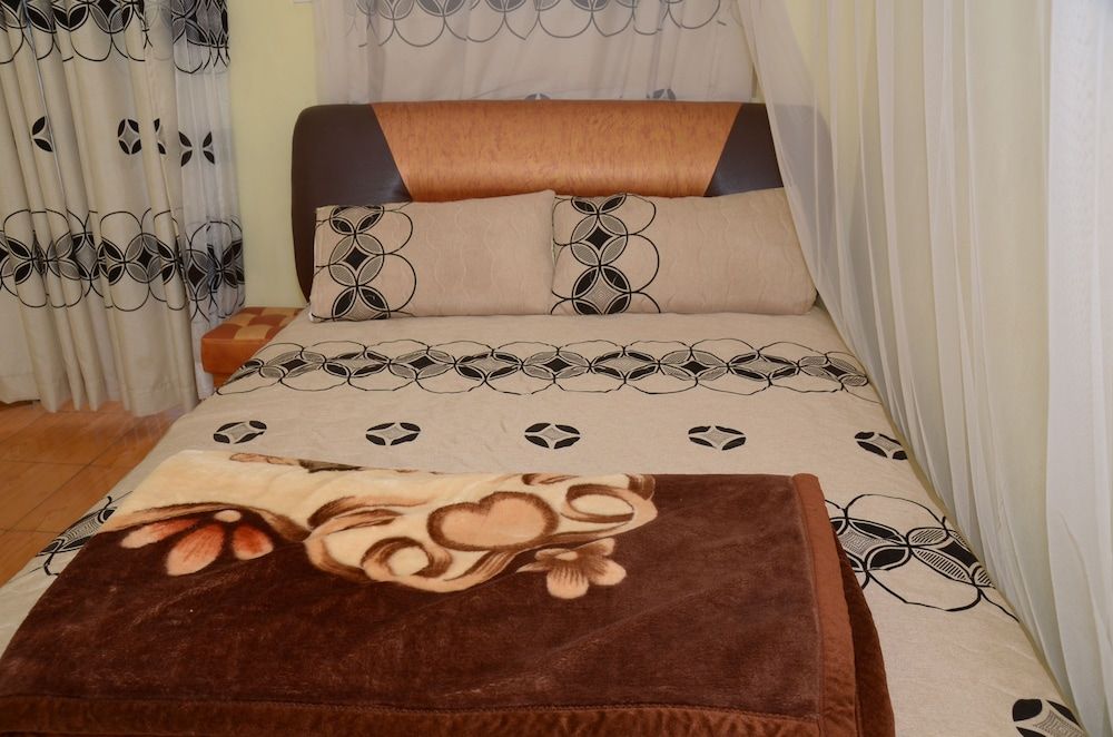 Single Room, Garden View