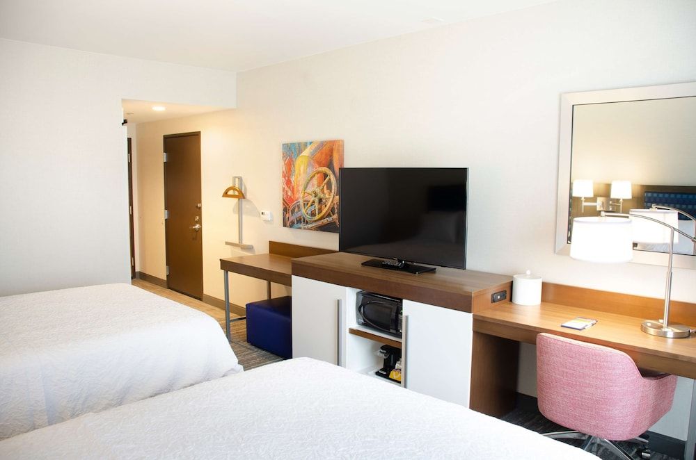 Room, 2 Queen Beds, Refrigerator & Microwave