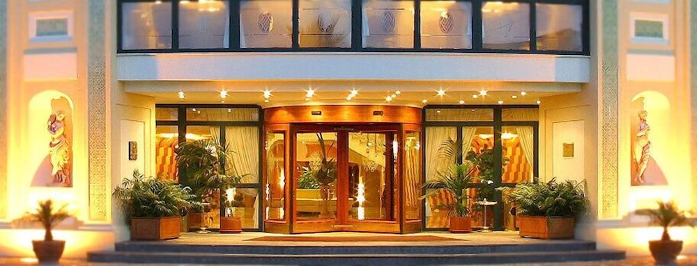 undefined Grand Hotel La Pace 2