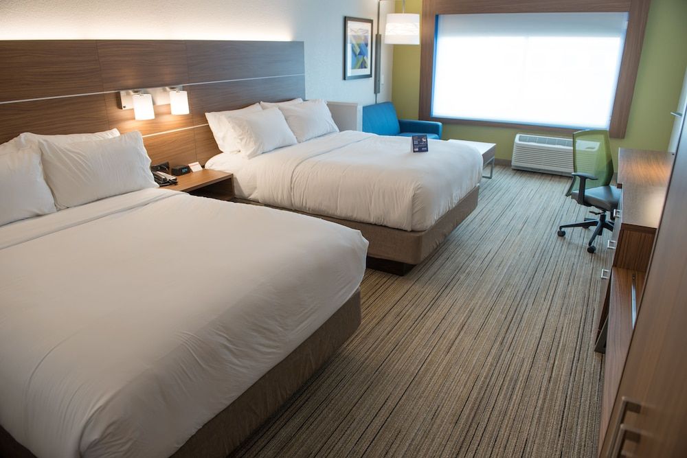 Suite, Multiple Beds, Accessible (Mobility, Accessible Tub)