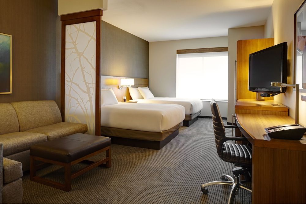 Room, Accessible, Bathtub (2 Queenbed and 1 Sofabed)