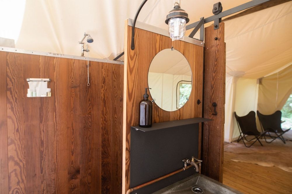 Suite Tent - Private Bath