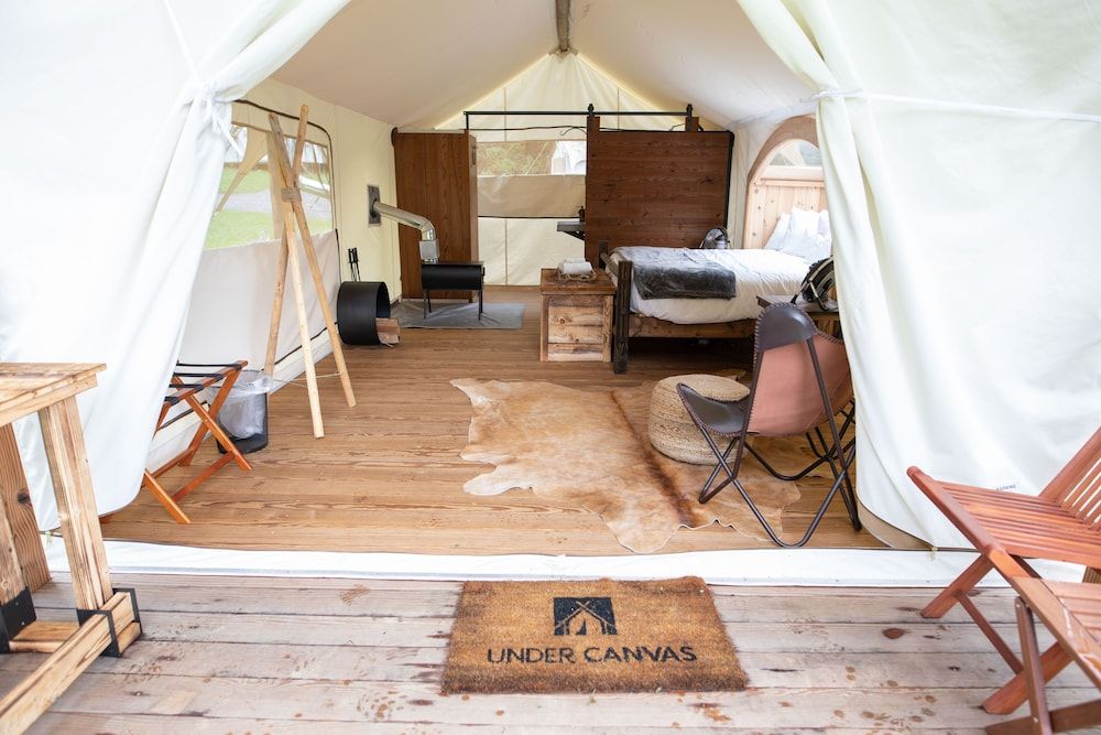 Under Canvas Great Smoky Mountains Deluxe with Kids Tent - Private Bath 6