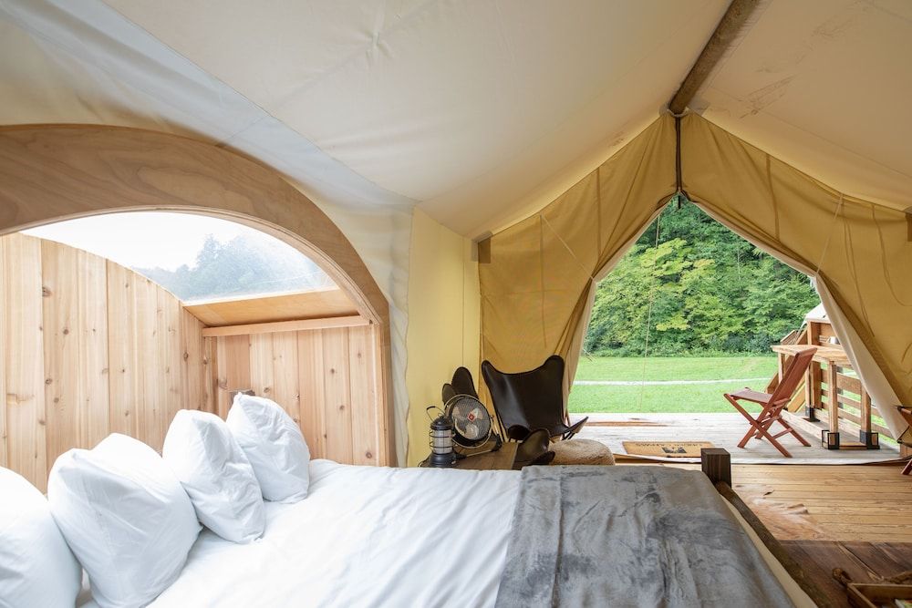 Stargazer with Kids Tent - Private Bath