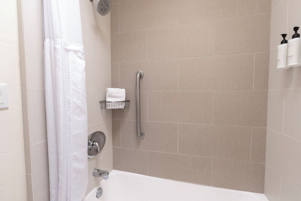 Wave Crest Resort Condo, 2 Bedrooms, Non Smoking, Kitchenette 8