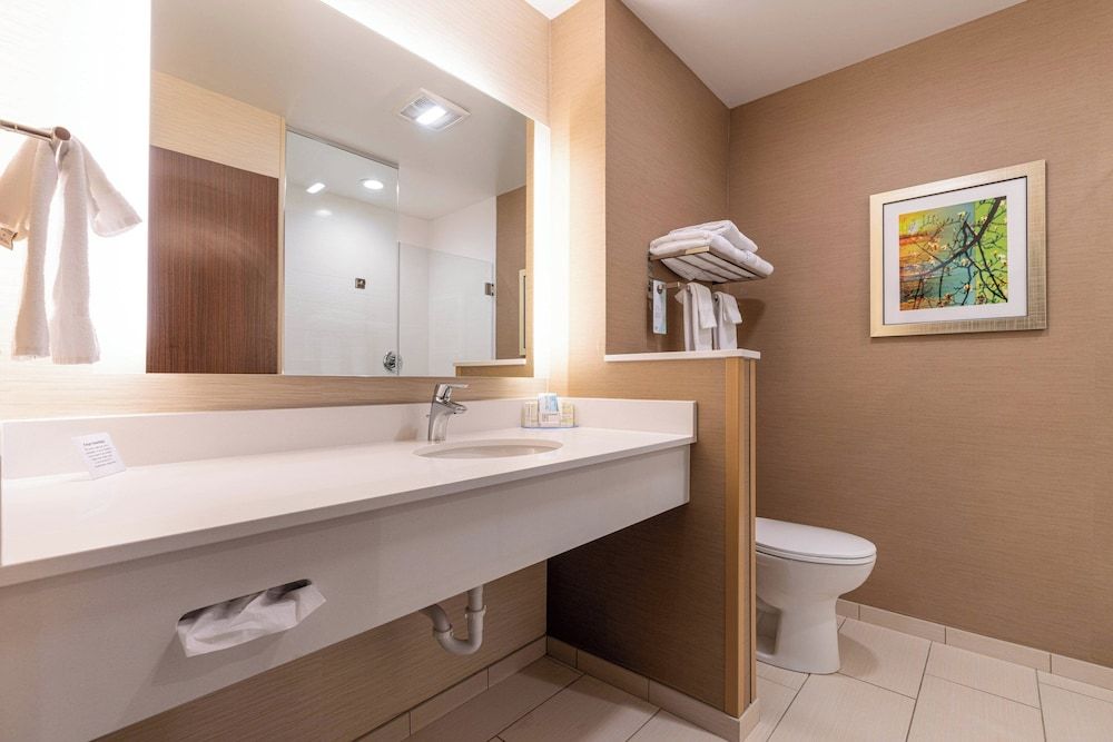 Suite, Multiple Beds (Hearing Accessible)